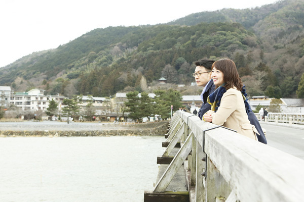 京都 嵐山を巡る、大人の恋旅