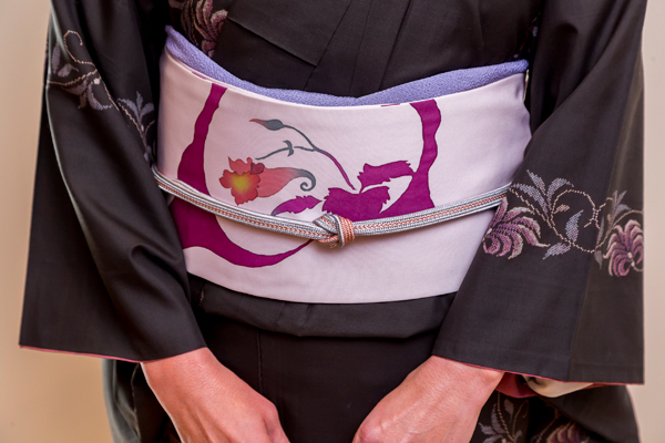 大島紬に合う“帯アレンジ” 術！ 結び方次第でおしゃれコーディネートに