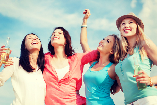 楽しい乾杯に！レモン＆ビールテイストの新ドリンク「ラドラー」とは？