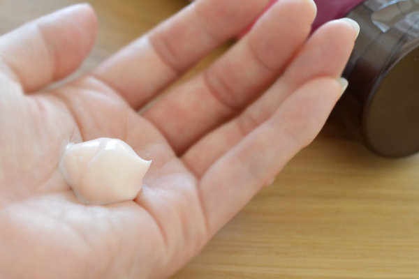 “香りの年齢ケア” で若返る？！ 「女性の加齢臭」対策、その秘訣とは