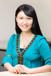 “香りの年齢ケア” で若返る？！ 「女性の加齢臭」対策、その秘訣とは