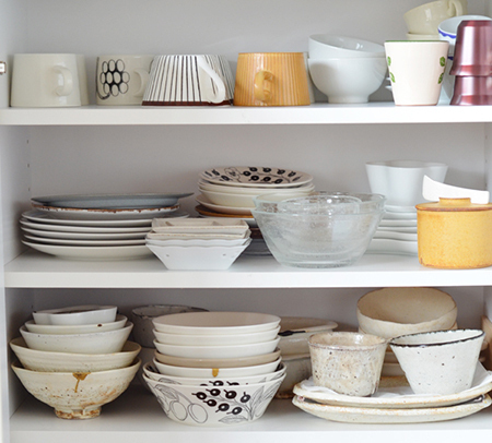 超簡単な新手法の“金継ぎ”で器を生き返らせる