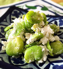 忙しいアラフォー女性が羽を休める場所、それはエステでもなく、バーでもなく、自分の家。食材の「旬」と「色」を意識して、料理を五感で楽しむ時間が大切です。