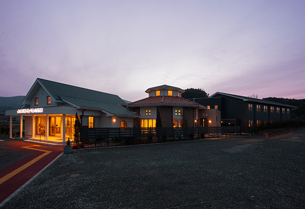 美しい自然、焼き物、カフェや雑貨…　魅力がギュッとつまった長崎・波佐見への旅