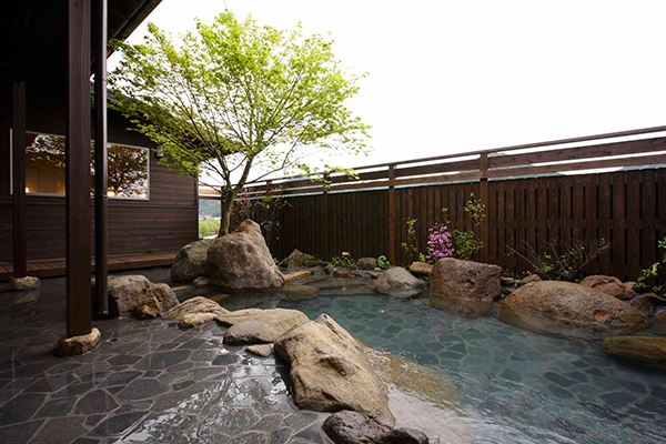 美しい自然、焼き物、カフェや雑貨…　魅力がギュッとつまった長崎・波佐見への旅