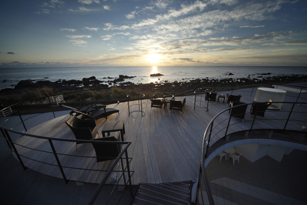 星野リゾートで体感する、心身リフレッシュの自由旅