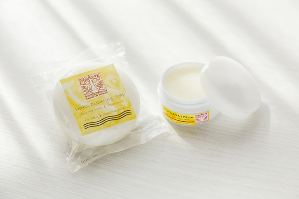 八ヶ岳でおすすめのお土産。一人旅で見つけるお菓子やワイン