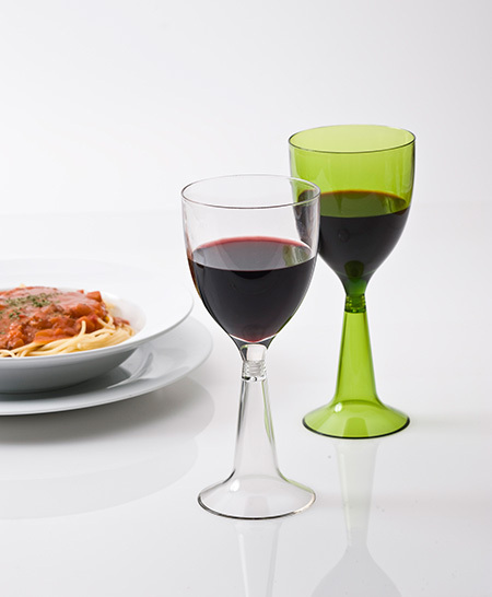 アウトドアでもOK！　割れない「ワイングラス」でパーティーを満喫