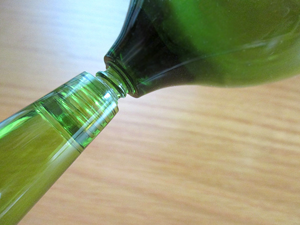 アウトドアでもOK！　割れない「ワイングラス」でパーティーを満喫