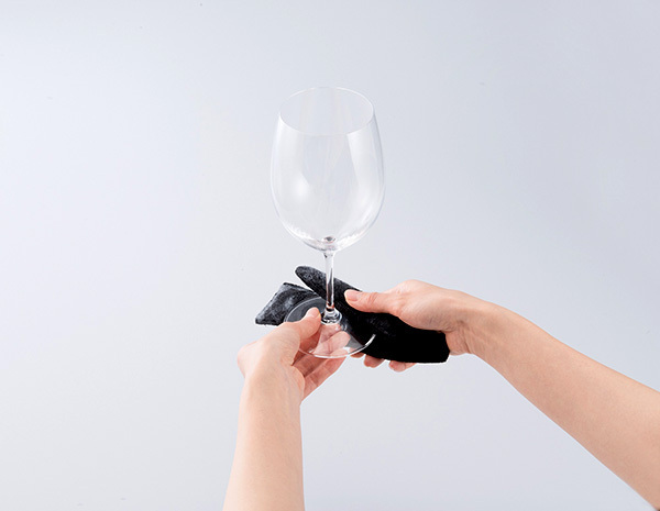 アウトドアでもOK！　割れない「ワイングラス」でパーティーを満喫
