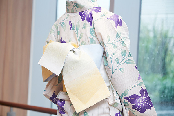 着物風に着こなしたい、大人女子のゆかた術