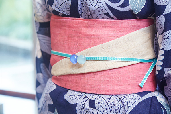 着物風に着こなしたい、大人女子のゆかた術