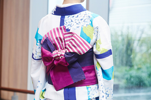 着物風に着こなしたい、大人女子のゆかた術