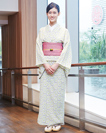 着物風に着こなしたい、大人女子のゆかた術