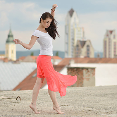 アツイ夏の風に気分があがる！　初心者でも楽しめるタンゴ3選