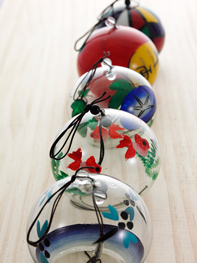 チリーンと鳴り響く音色が涼をよぶ　～江戸風鈴で暑気払い～