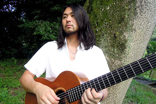 「シエスタ」で癒されよう。ギターとピアノで奏でる、優しいBGM 3選