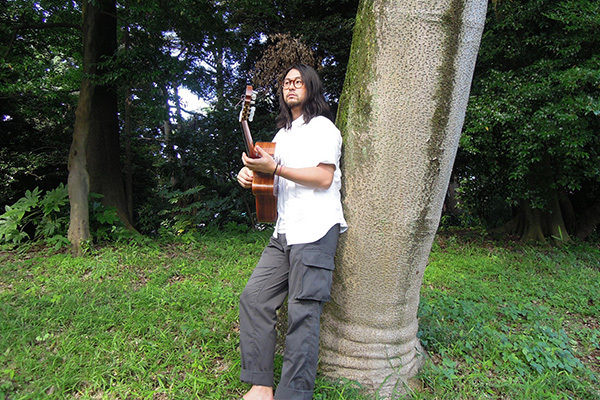 「シエスタ」で癒されよう。ギターとピアノで奏でる、優しいBGM 3選