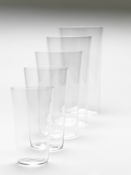 グラスにこだわっておいしく嗜む、大人女子の “家飲み” 作法