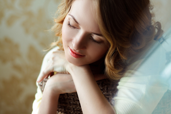 ふわ～っと浮遊感のあるアートで、まどろみのひとときを楽しむ