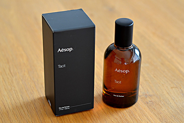 イソップ「タシット」は都会的で魅惑的な香り… ナチュラルな香水は男性にも