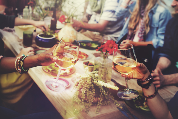 映画談議に花が咲く、秋のホムパBGM　おすすめ3選