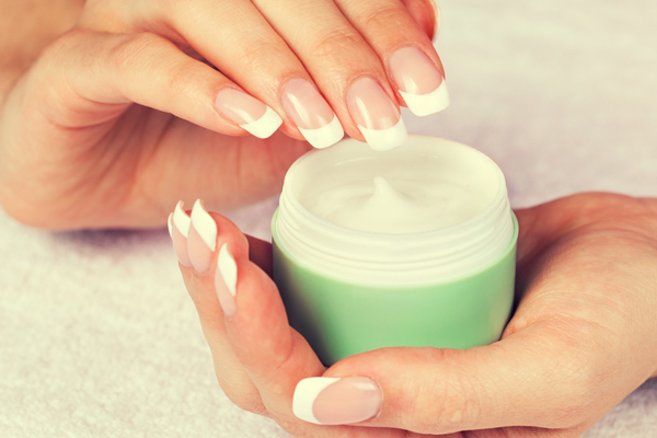 気持ちの “オンオフ” もコントロール！ 自分を高めてくれる「ネイルの色選び」