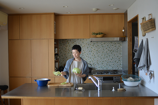 小川糸が最新刊エッセイで語る、シンプルな暮らしするための方法