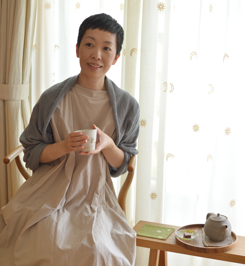 小川糸が最新刊エッセイで語る、シンプルな暮らしするための方法