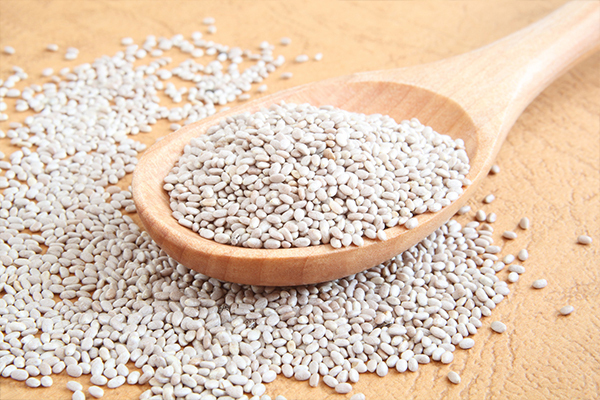 スーパーフードで正月太り対策！　アロニア＆チアシードを美味しくいただく