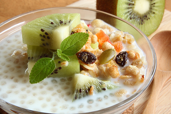 スーパーフードで正月太り対策！　アロニア＆チアシードを美味しくいただく