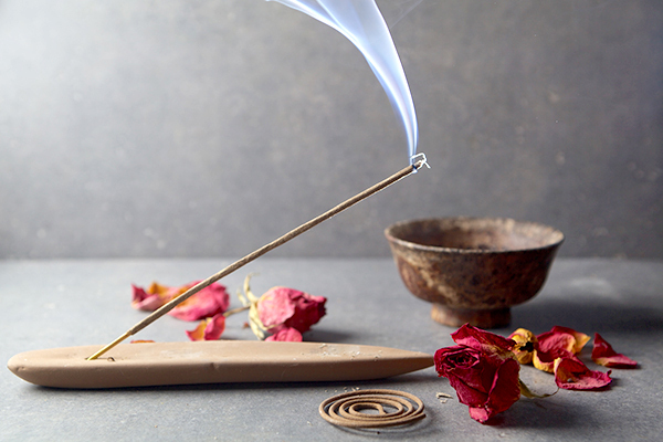 “香り”で記憶や時間をコントロール!?　「お香」活用法