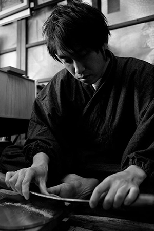 和鏡について日本最後の和鏡師に聞く。鏡に秘められた歴史や伝承