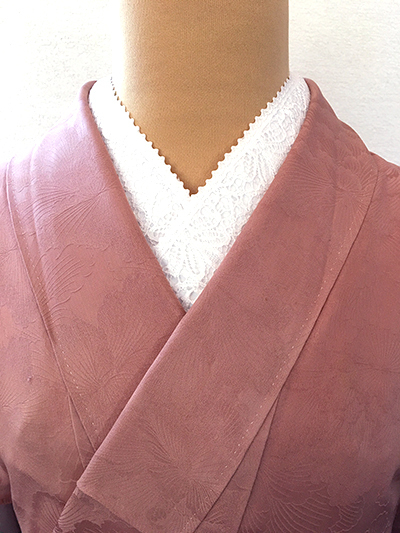 着物をアレンジ！　春のおでかけにぴったりな半襟コーディネイト