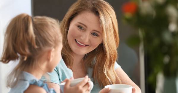 子どもの作文力を育む「インタビューごっこ」のススメ――文章作成に必要な「自問自答」の習慣づくり