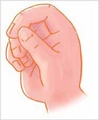 「正しい持ち方」は入園・入学前に。子どもの能力が伸びる『ただしいもちかたの絵本』