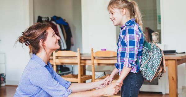 「かくれんぼしよう」を英語で言えますか？ 親子のコミュニケーションで便利な「提案」の英語フレーズまとめ