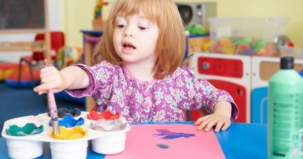 「デカルコマニー」ってどういう意味？　作品制作の簡単なやり方教えます。