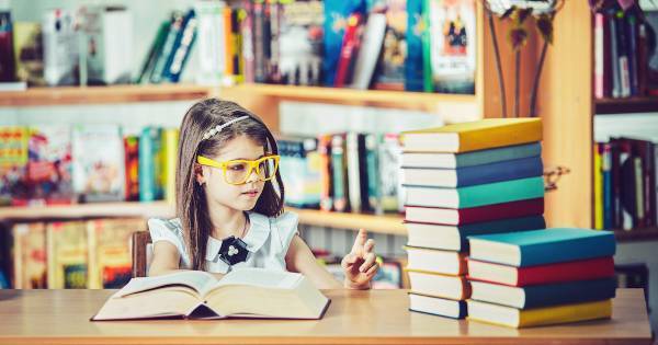 読書量が算数の成績を左右する！？　子どもの学力を上げるために「1日数分」からできること