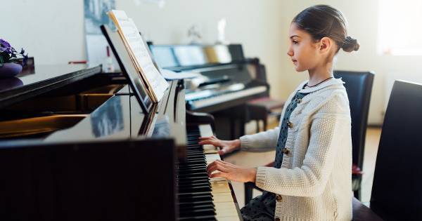 ピアノは何歳から始めるべき？　脳科学から徹底的に考えてみた。