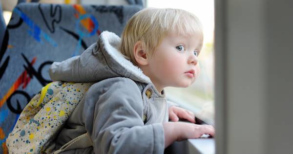 移動中に子どもが騒いだら！？　想像力や質問力、伝える力を鍛える知育遊び【幼稚園～小学生】