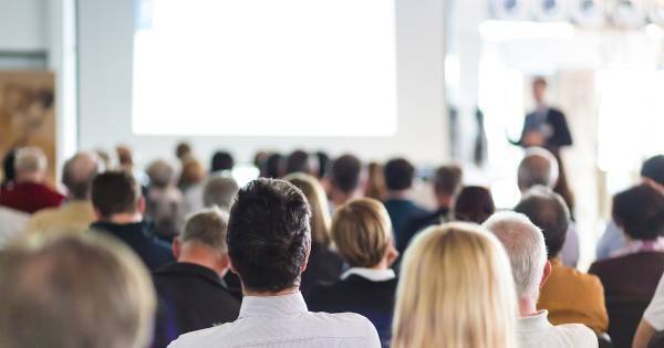 自分の考えを上手にまとめ、発信する力を育てる！ 「英語プレゼン」の効果と5つのコツ