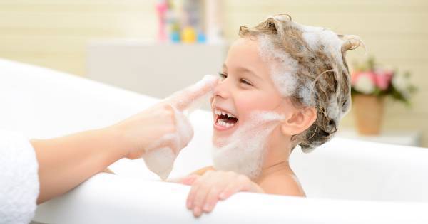 お風呂場は最高の学び空間！　リラックス状態の脳は記憶力が強くなる