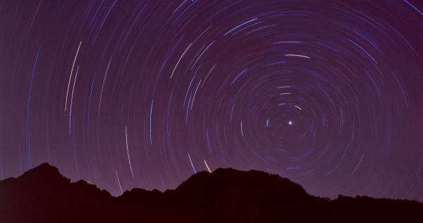 知的好奇心を学びに！　小4理科「月と星」につながる5つの学習サポート