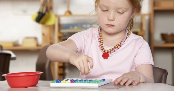 切る、むく、分ける……縫う！？　家庭でできるモンテッソーリ教育