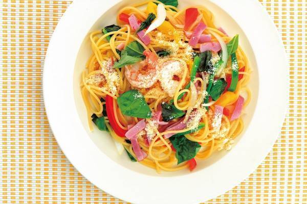 色とりどりの野菜でビタミン補給！　スポーツジュニアのための「栄養満点パスタ」レシピ