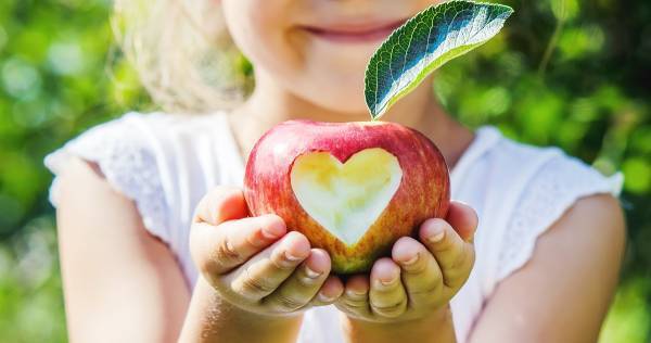 逆境や困難に対応する力「レジリエンス」――子どものメンタルが強くなる4つの習慣