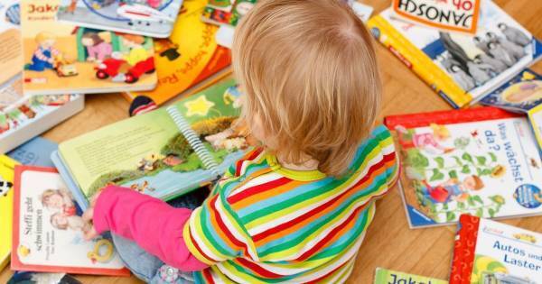 教科書のないイギリスの小学校の「国語」教育とは？　多読と『オックスフォードリーディングツリー』の魅力