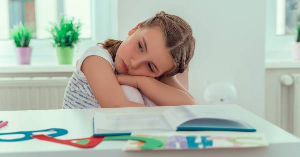 発想力がぐんぐん伸びる！　子どもの脳を休ませる “ぼんやりタイム” が必要な理由