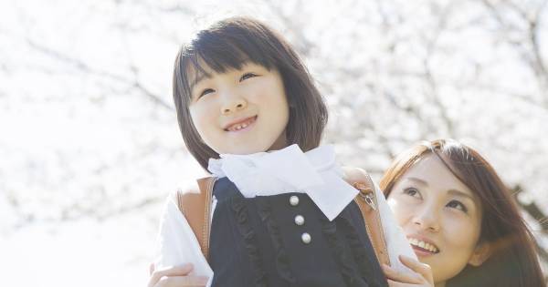 親の心配は子どもの負担になる。新学期に大切な「聞く」より「聴く」の実践法